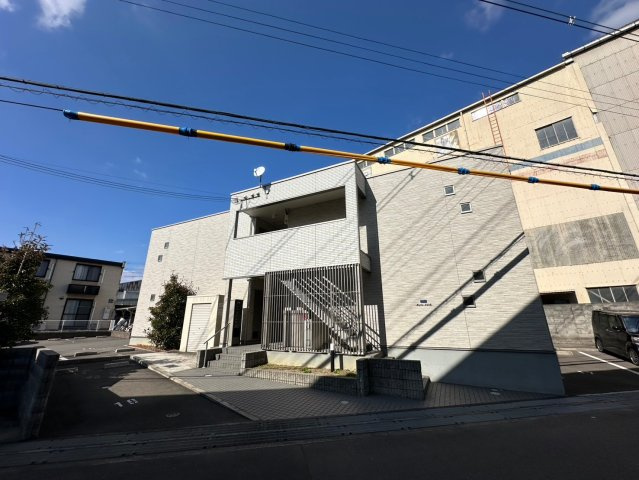 クレイノフェリオ