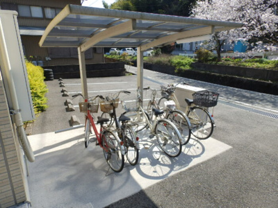 【その他共用部分】 | ルミエールあぞの | 駐輪場