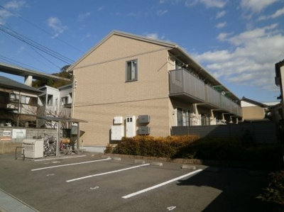 【外観】 | ルミエールあぞの | ペット飼育可　メゾネットタイプ　宅配ボックス　インターネットWi-Fi無料