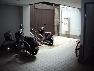 パインフレンズの駐車場|駐輪場