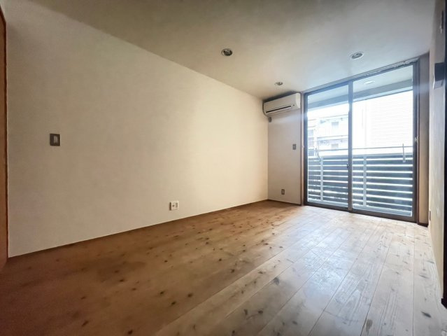 アヴェニール千里丘の洋室