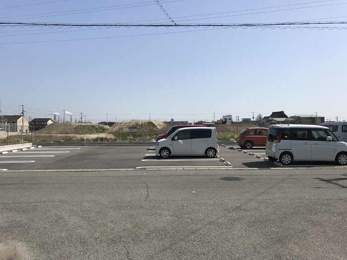 シェルメゾンの駐車場