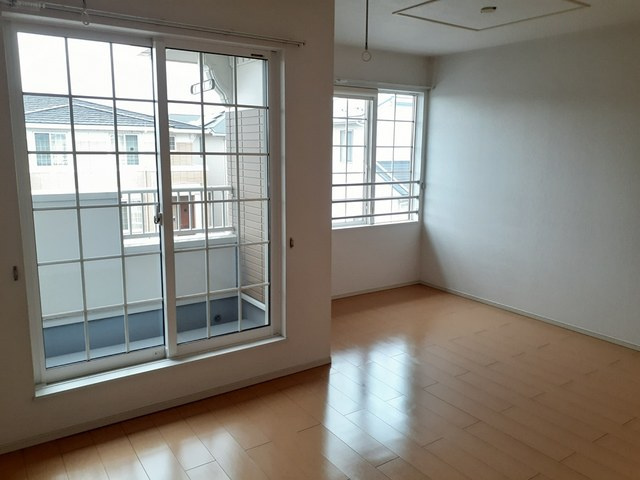 エレガンスＢの居間・リビング