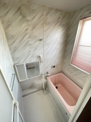 【浴室】 | 深谷市上野台　中古住宅   | 現地(2024年11月撮影)