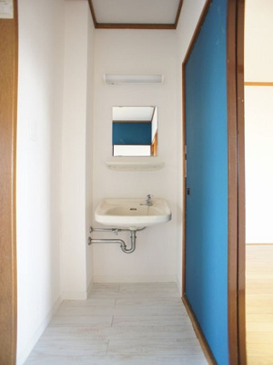 【洗面所】 | パールハイツ | 洗面台があります♪