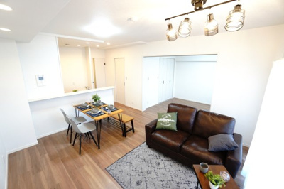 【居間・リビング】 | 【上質リノベ】フローレンス田方ウイングテラス | 室内（2025年3月21日14：00頃）撮影