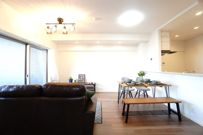 【居間・リビング】 | 【上質リノベ】フローレンス田方ウイングテラス | 室内（2025年3月21日14：00頃）撮影