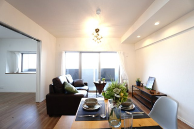 【居間・リビング】 | 【上質リノベ】フローレンス田方ウイングテラス | 室内（2025年3月21日14：00頃）撮影