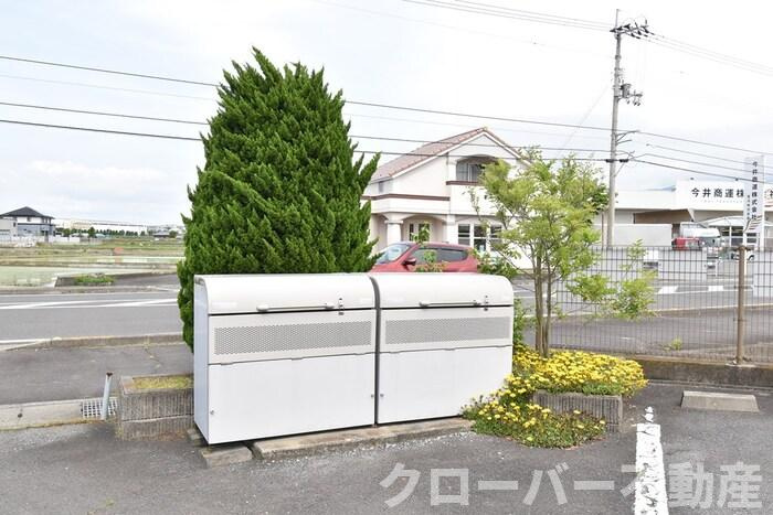 サンライズ２１ｔｈ B棟のその他共用部分|ゴミストッカー