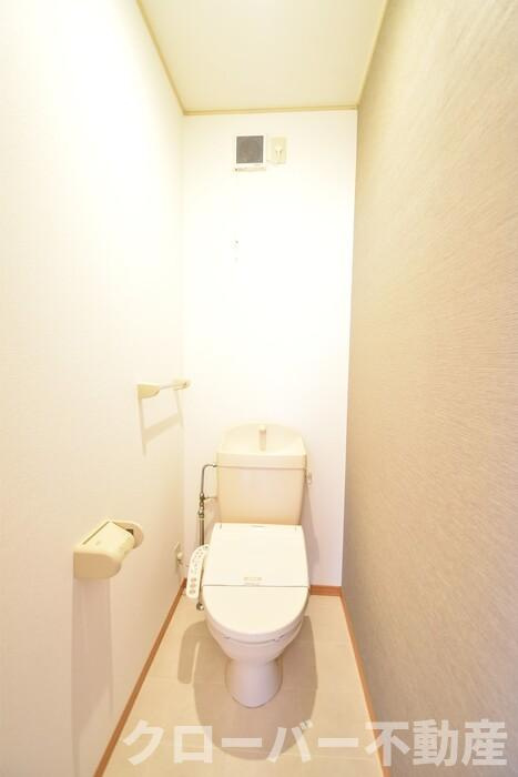 サンライズ２１ｔｈ B棟のトイレ|温水洗浄暖房便座