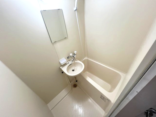 【浴室】 | アヴェニール岡本