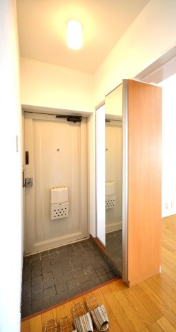 イータウン矢三Ⅱの玄関