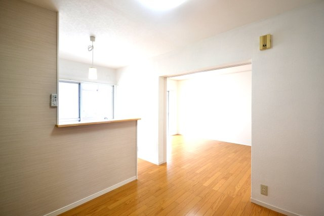 イータウン矢三Ⅱの居間・リビング