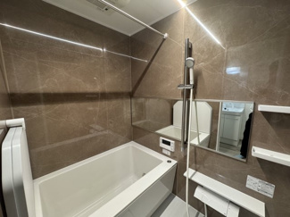 【浴室】 | 板倉第一ビル | きれいなお風呂です