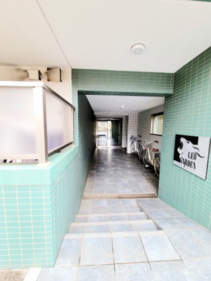 【エントランス】 | レオ伍拾番館
