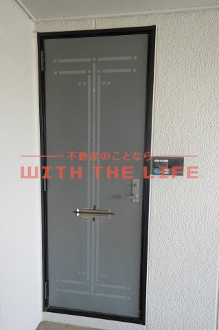 ハイカムール山本【10,000円キャッシュバック対象物件】の玄関|落ち着いた玄関です