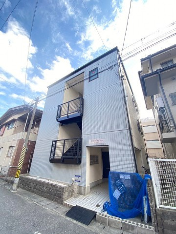 バーンホフ北口の外観