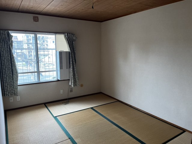 奈良ハイツ一号棟の和室