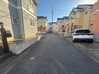 【前面道路含む現地写真】