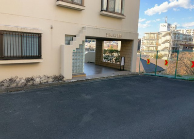 【外観】 | シティパル座間B棟 | マンションの外観は非常に重要なポイントです！外観の善し悪しは資産価値に大きな影響を与えます。外観のいいマンションを購入することで、高値で売却がしやすく、買い手が見つかりやすいというメリットがあります。