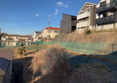 【展望】 | シティパル座間B棟 | 眺望を気にして物件を探す場合、前面に建物が建っていないか現地で確認しましょう！前面に建物があると景色はもちろん、日当たりや風通しにも影響が出てきます。住んだ時のことを想像しながら現地見学をしましょう。