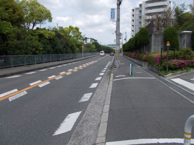 【周辺】 | 北千里パークスクエア | 前面道路