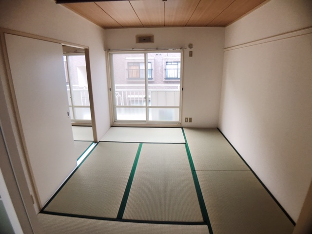 サンシティ朝宮B棟の和室