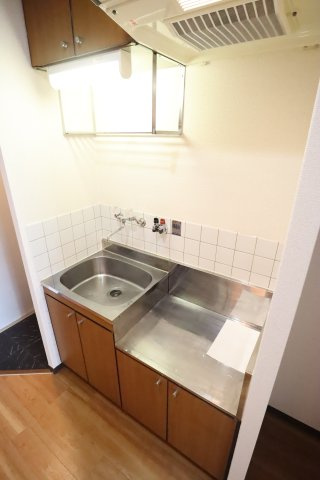 大阪市都島区中野町４丁目の賃貸マンションのキッチン