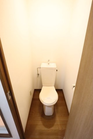 大阪市都島区中野町４丁目の賃貸マンションのトイレ