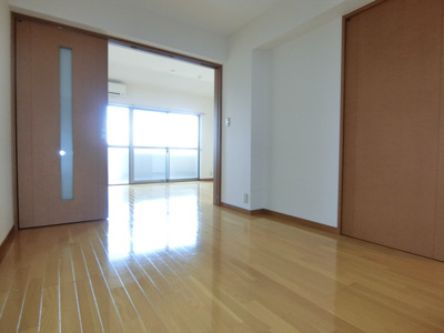 【洋室】 | マリベールAZONO