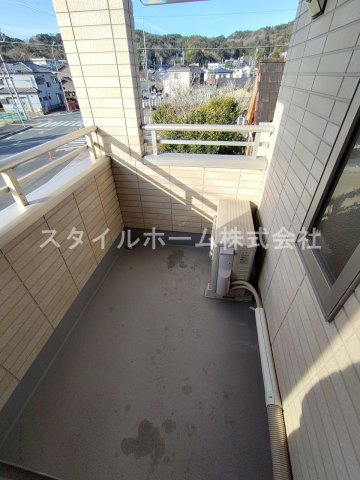 カーサ国府のバルコニー