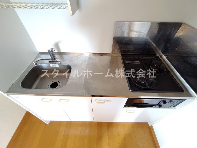 カーサ国府のキッチン|同建物内別部屋の写真です。