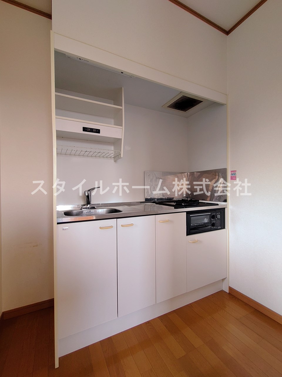 カーサ国府のキッチン|同建物内別部屋の写真です。