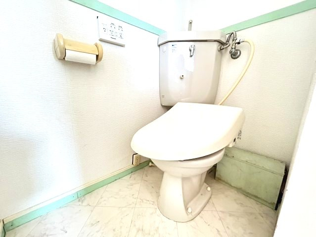 鶴甲コーポ30号館のトイレ|清潔感のあるトイレです