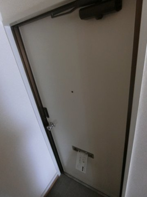 【玄関】 | メゾンロイヤル