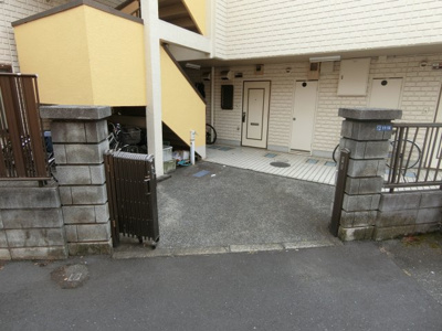 【エントランス】 | メゾンロイヤル