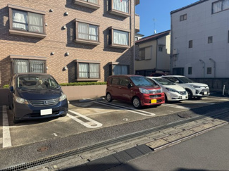 【駐車場】