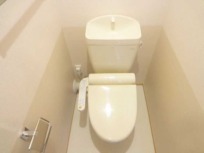 ボナール朝倉西町のトイレ|温水洗浄暖房便座