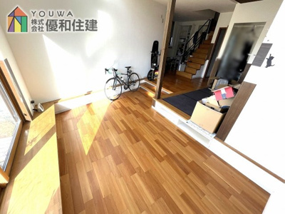 【居間・リビング】 | 神戸市西区伊川谷町有瀬　中古戸建