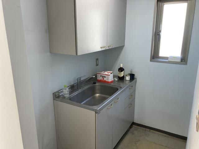 神明商事ビルのキッチン