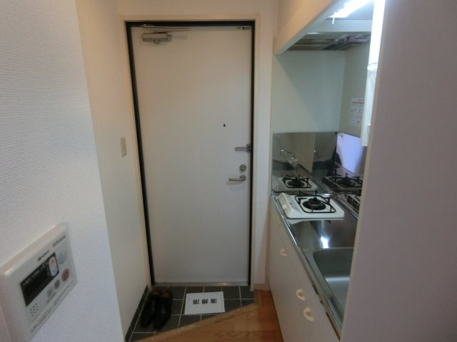プリムールＮＩＢの玄関