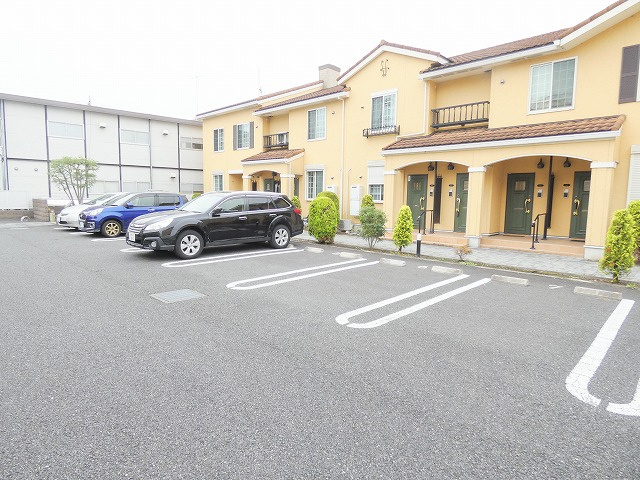 グレイス・パークAの駐車場