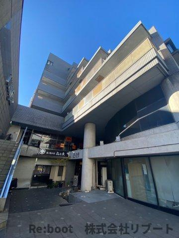 アーネスト８８の外観