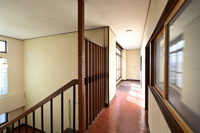 【その他】 | 黒石市大字乙徳兵衛町 | ３階　廊下