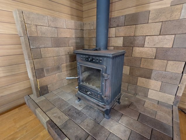 売中古戸建　駿東郡長泉町元長窪のその他|薪ストーブがあるので冬も暖かく過ごせます。ゆらめく炎に癒され、またお部屋もオシャレな雰囲気になります。