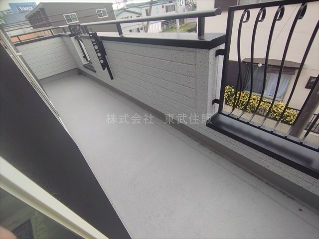 【バルコニー】 | 川越市氷川町R6 A　全１棟 | お洗濯にも便利なバルコニー付き