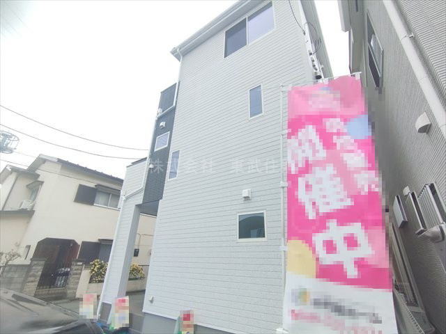 【前面道路含む現地写真】 | 川越市氷川町R6 A　全１棟 | 住環境良好です