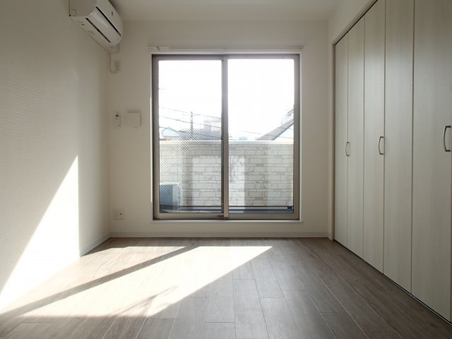 【居間・リビング】 | アイエア長瀬 | 使いやすい洋室です