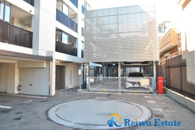 クリオ茅ヶ崎中海岸の駐車場