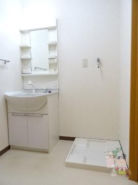 アークハイツ鹿田の洗面所|洗面